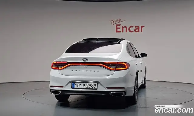 Hyundai Grandeur 2017 3.0 автомат (гидро), миниатюра 3