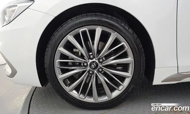 Hyundai Grandeur 2018 3.0 автомат (гидро), миниатюра 4