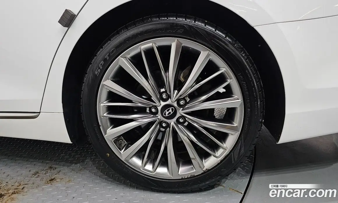 Hyundai Grandeur 2018 3.0 автомат (гидро), фото 6