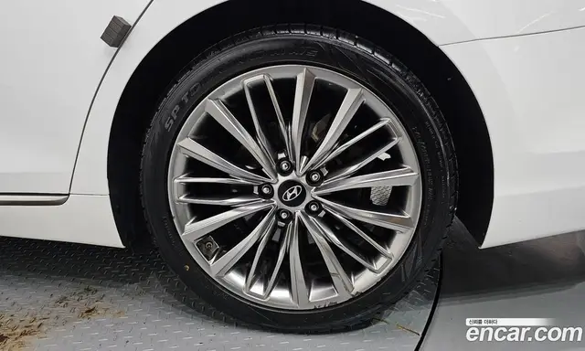 Hyundai Grandeur 2018 3.0 автомат (гидро), миниатюра 6