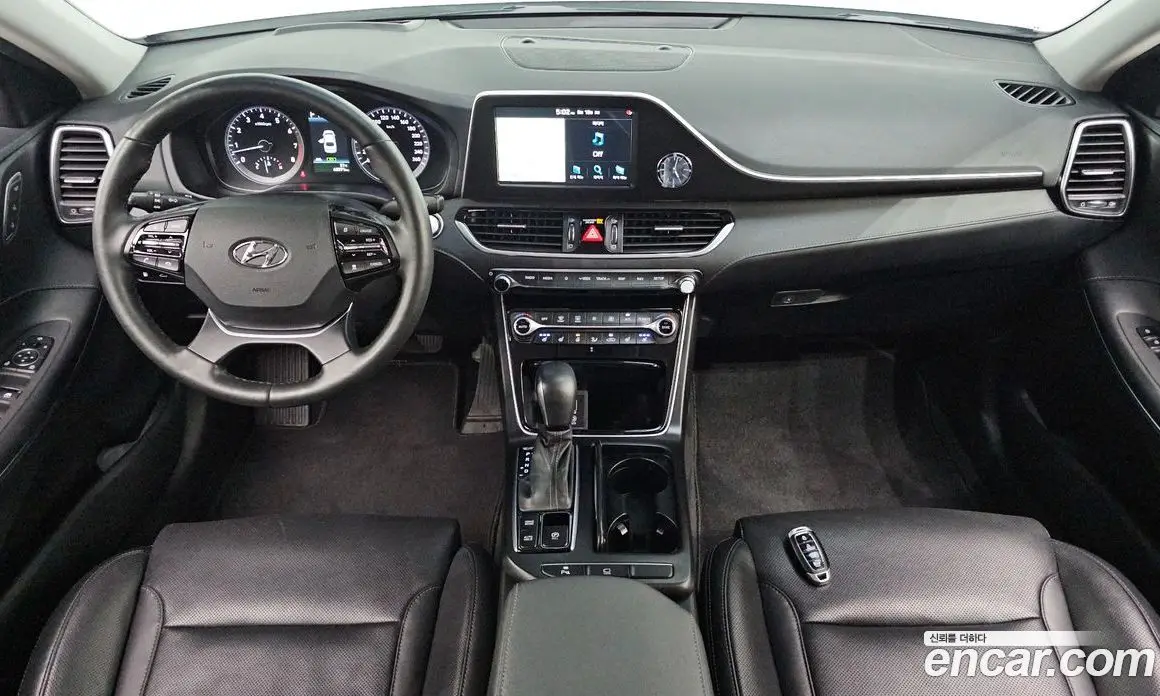 Hyundai Grandeur 2018 3.0 автомат (гидро), фото 9