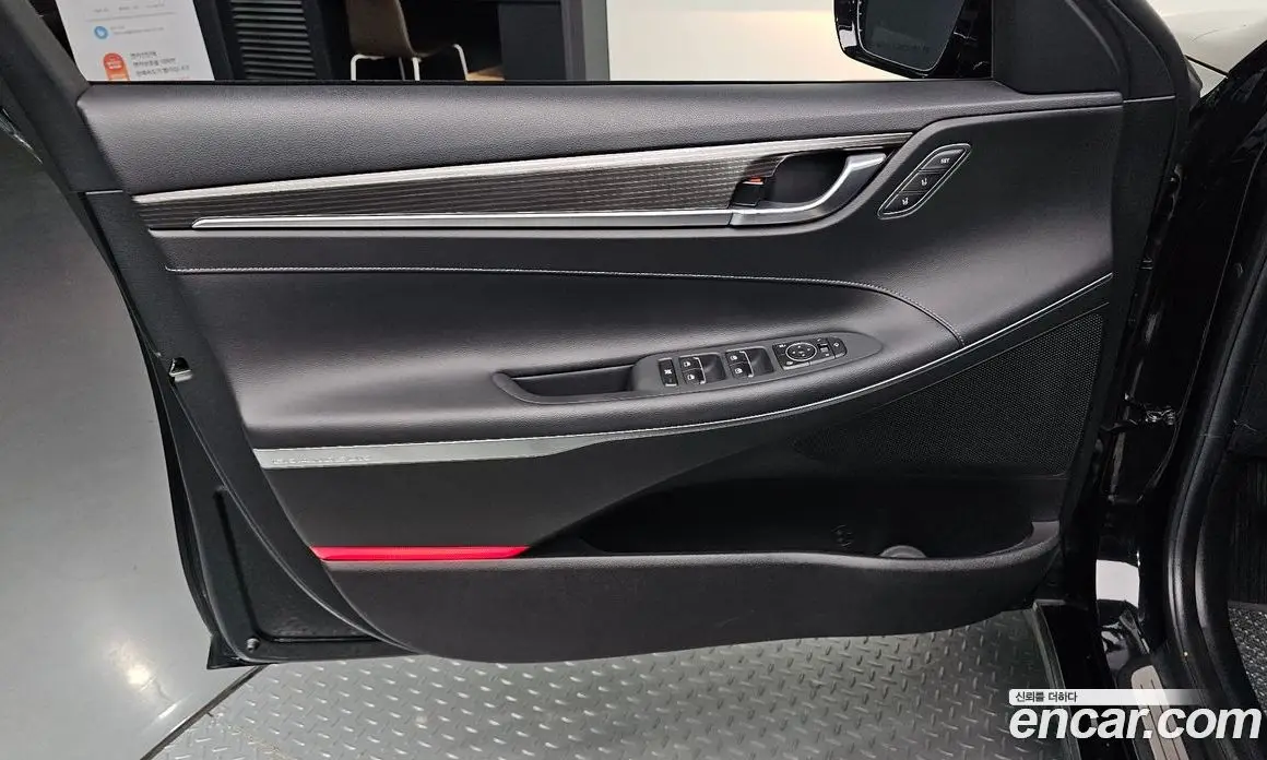 Hyundai Grandeur 2018 2.4 автомат (гидро), фото 13