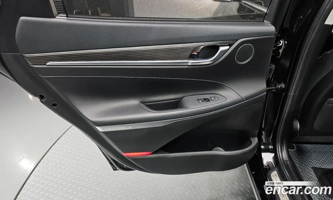Hyundai Grandeur 2018 2.4 автомат (гидро), фото 14