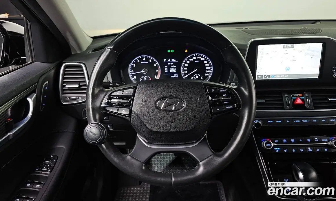 Hyundai Grandeur 2018 2.4 автомат (гидро), фото 17