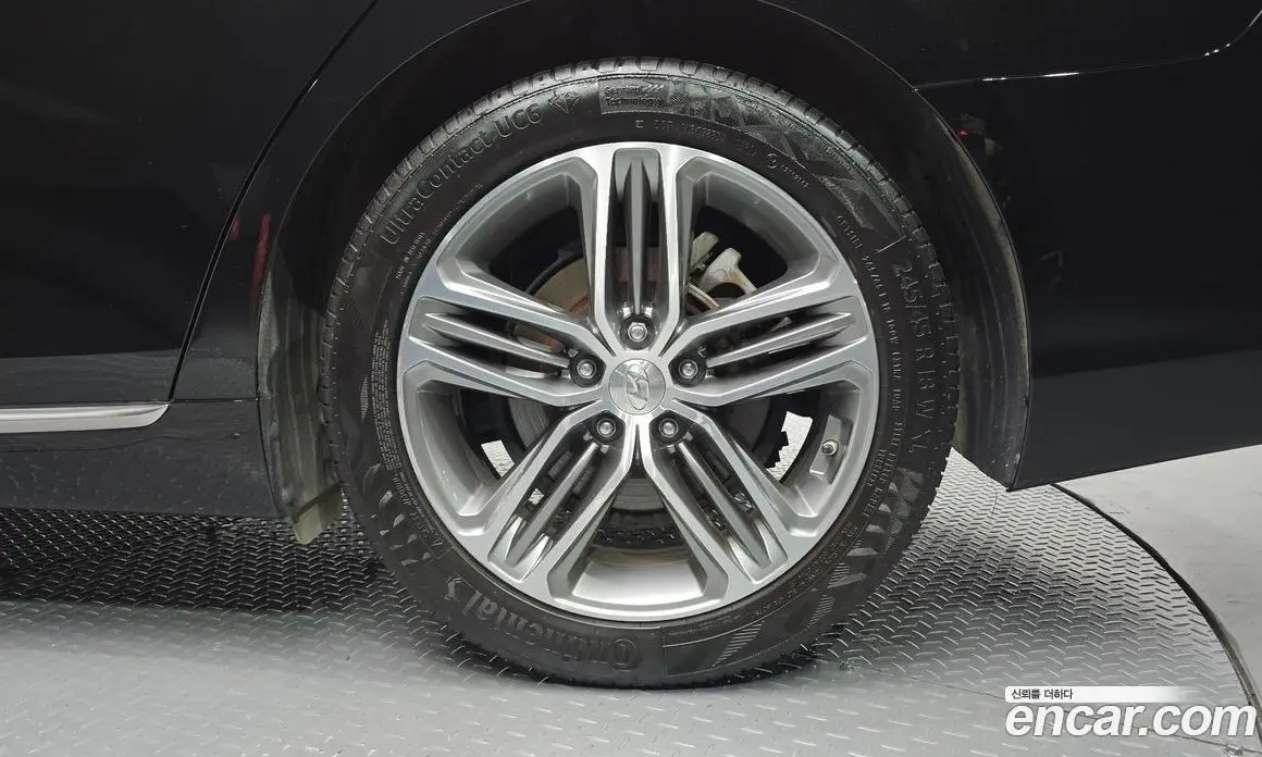 Hyundai Grandeur 2018 2.4 автомат (гидро), фото 6
