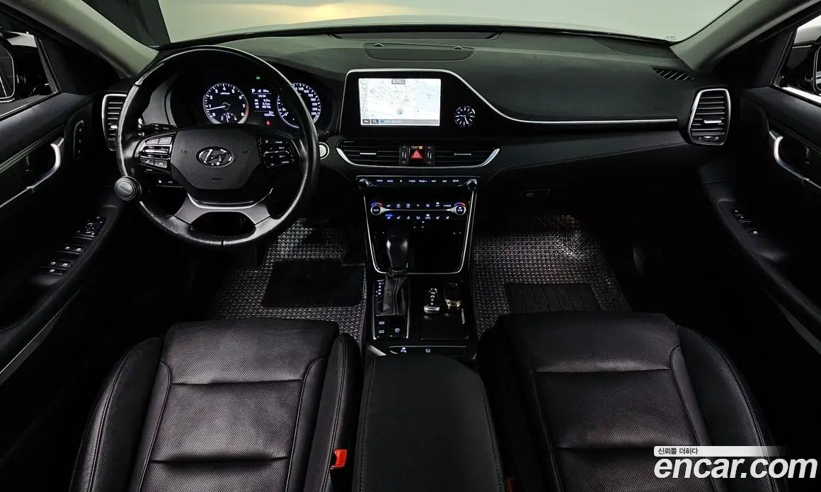 Hyundai Grandeur 2018 2.4 автомат (гидро), фото 9