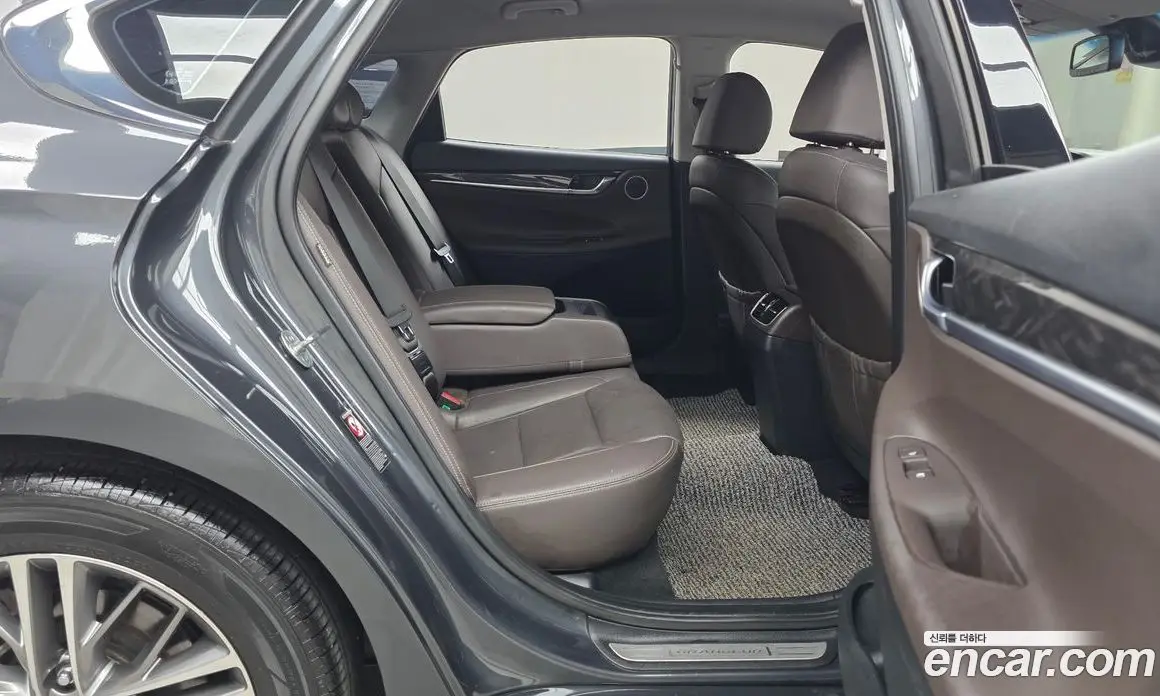 Hyundai Grandeur 2018 2.4 автомат (гидро), фото 11