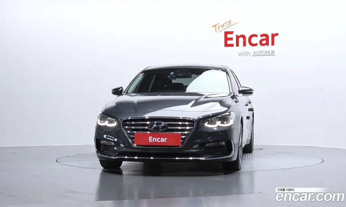 Hyundai Grandeur 2018 2.4 автомат (гидро), фото 3