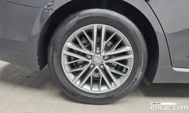 Hyundai Grandeur 2018 2.4 автомат (гидро), миниатюра 5