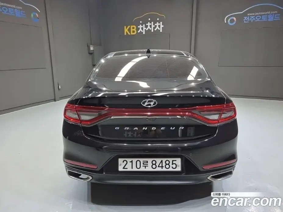 Hyundai Grandeur 2018 3.0 автомат (гидро), фото 4