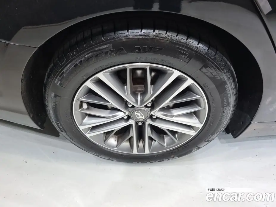 Hyundai Grandeur 2018 3.0 автомат (гидро), фото 5