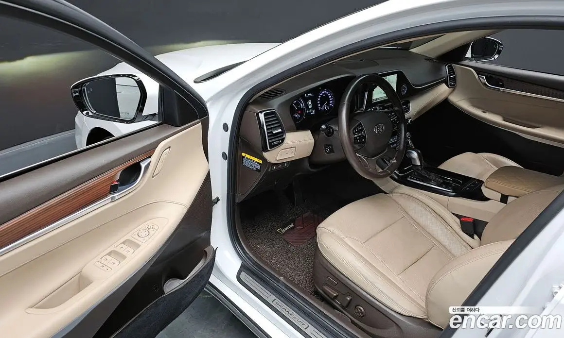 Hyundai Grandeur 2019 2.4 автомат (гидро), фото 17 Hyundai Grandeur 2019 2.4 автомат (гидро), фото 17