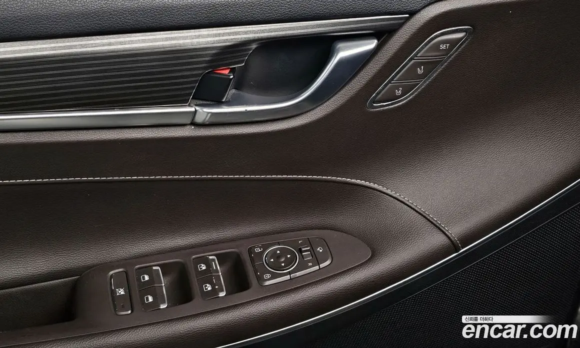 Hyundai Grandeur 2019 2.4 автомат (гидро), фото 17