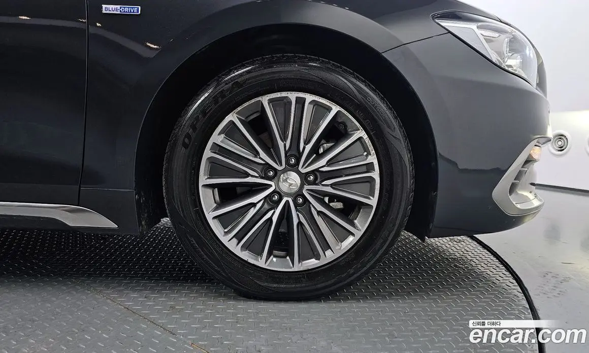 Hyundai Grandeur 2019 2.4 автомат (гидро), фото 5