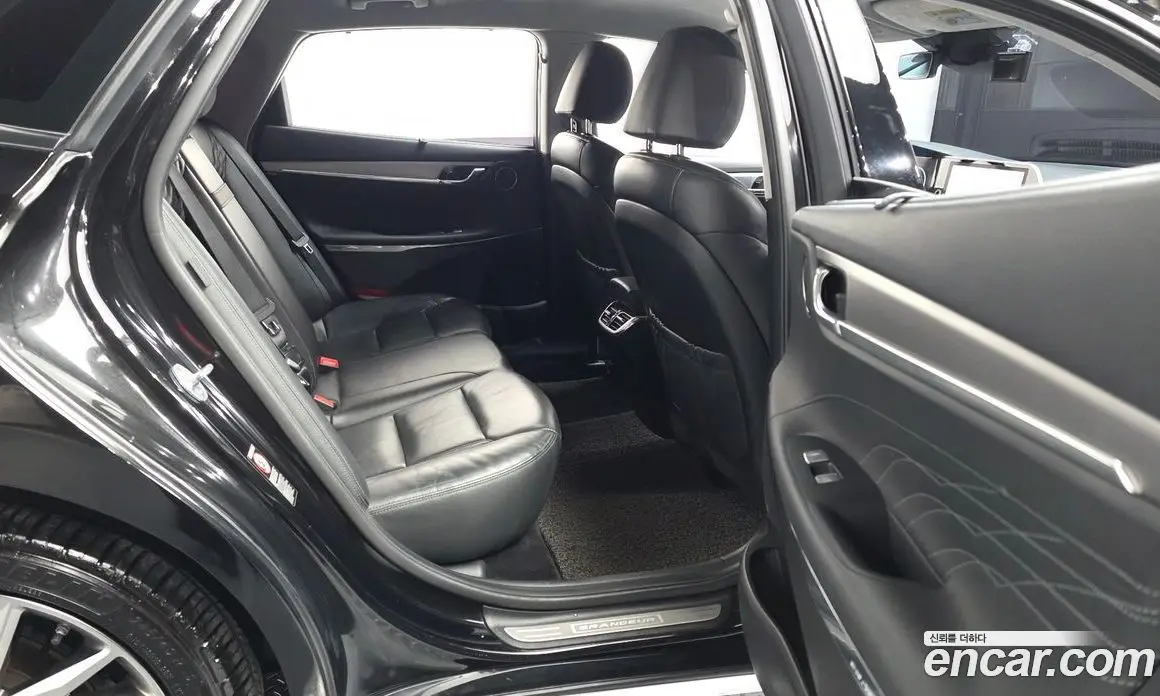 Hyundai Grandeur 2020 2.5 автомат (гидро), фото 12