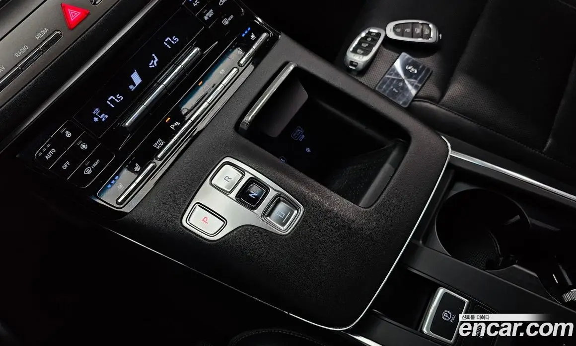 Hyundai Grandeur 2021 2.4 автомат (гидро), фото 12