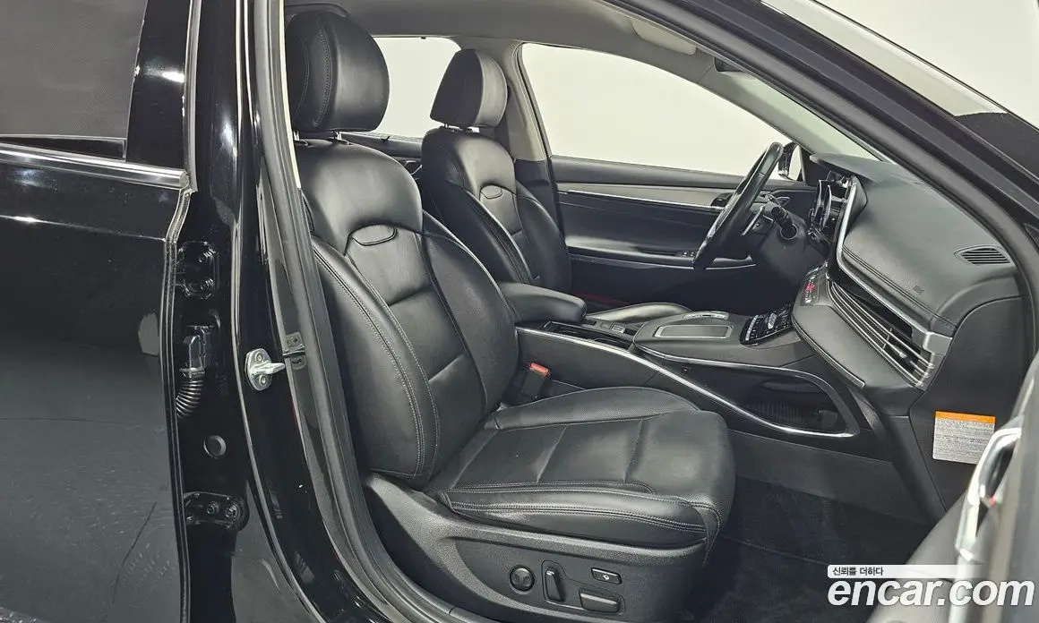 Hyundai Grandeur 2021 2.4 автомат (гидро), фото 17