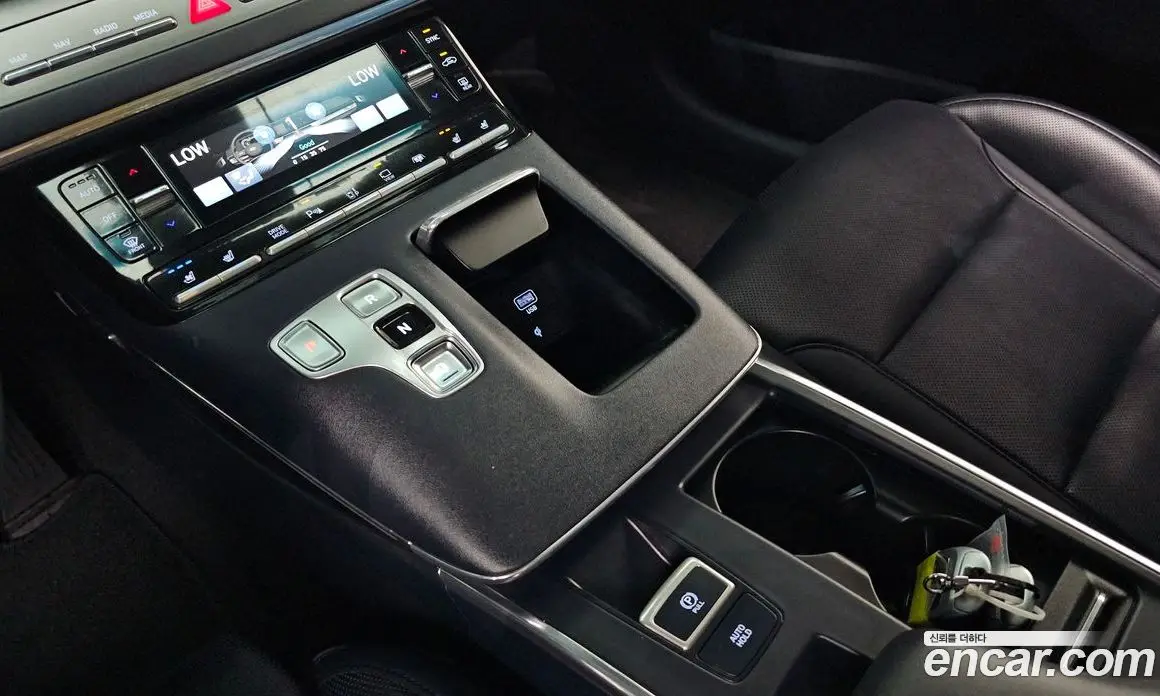 Hyundai Grandeur 2022 3.3 автомат (гидро), фото 12