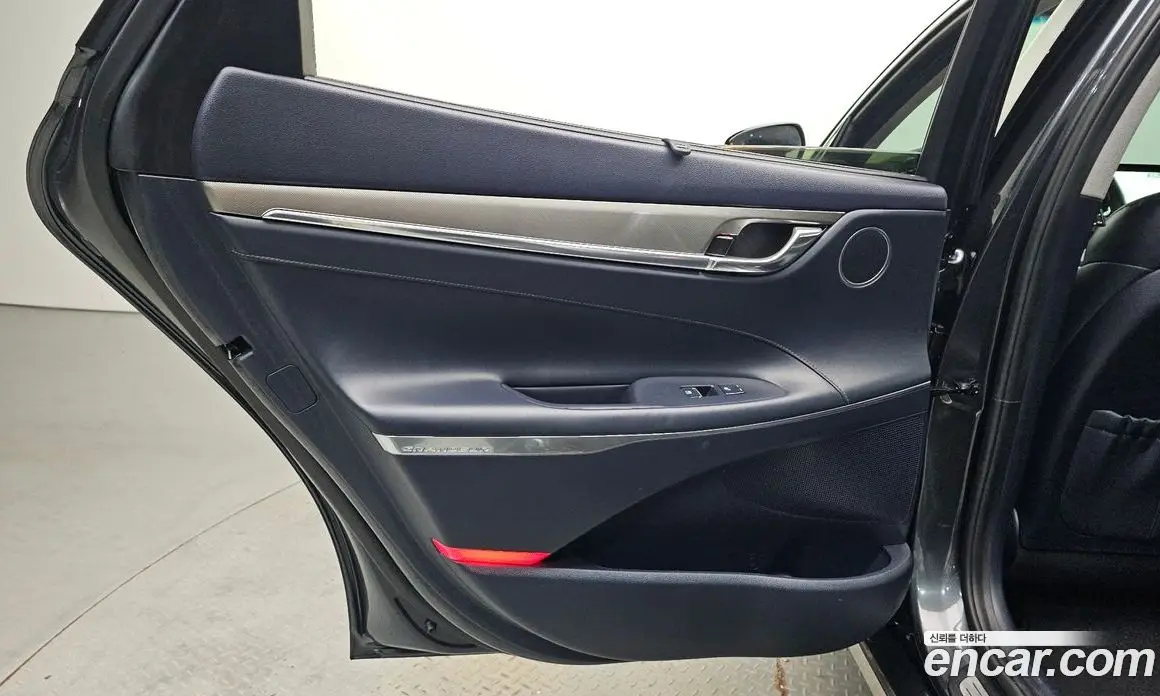 Hyundai Grandeur 2022 3.3 автомат (гидро), фото 15