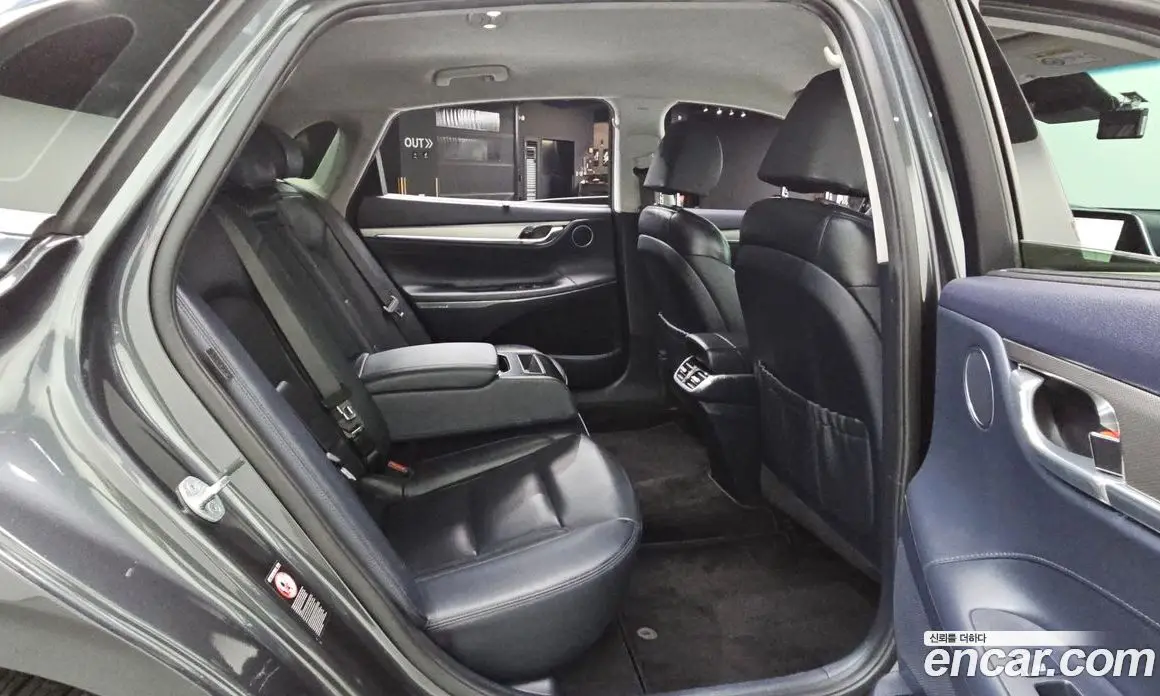Hyundai Grandeur 2022 3.3 автомат (гидро), фото 16