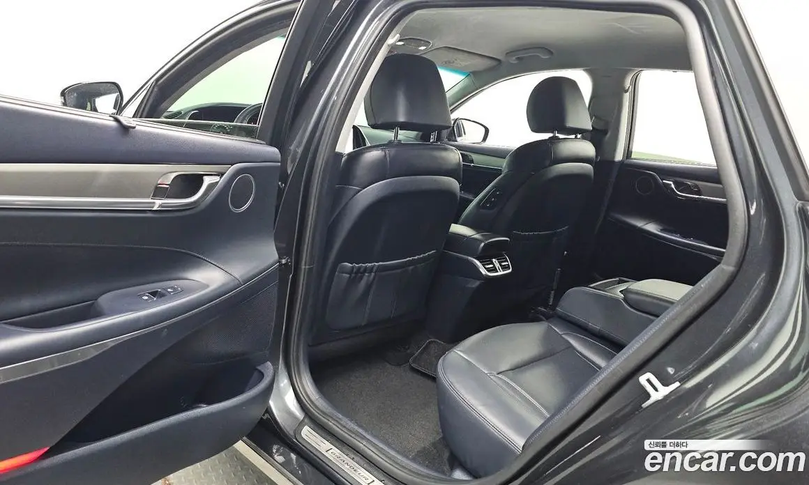 Hyundai Grandeur 2022 3.3 автомат (гидро), фото 17