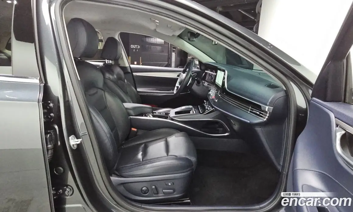 Hyundai Grandeur 2022 3.3 автомат (гидро), фото 18