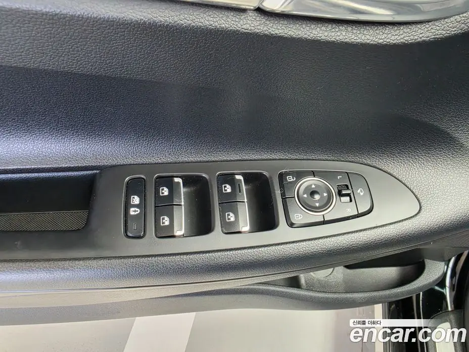 Hyundai Grandeur 2022 2.4 автомат (гидро), фото 17