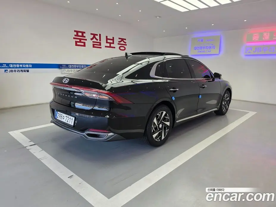 Hyundai Grandeur 2022 2.4 автомат (гидро), фото 18