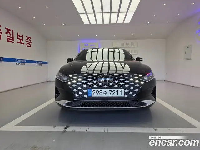 Hyundai Grandeur 2022 2.4 автомат (гидро), миниатюра 3
