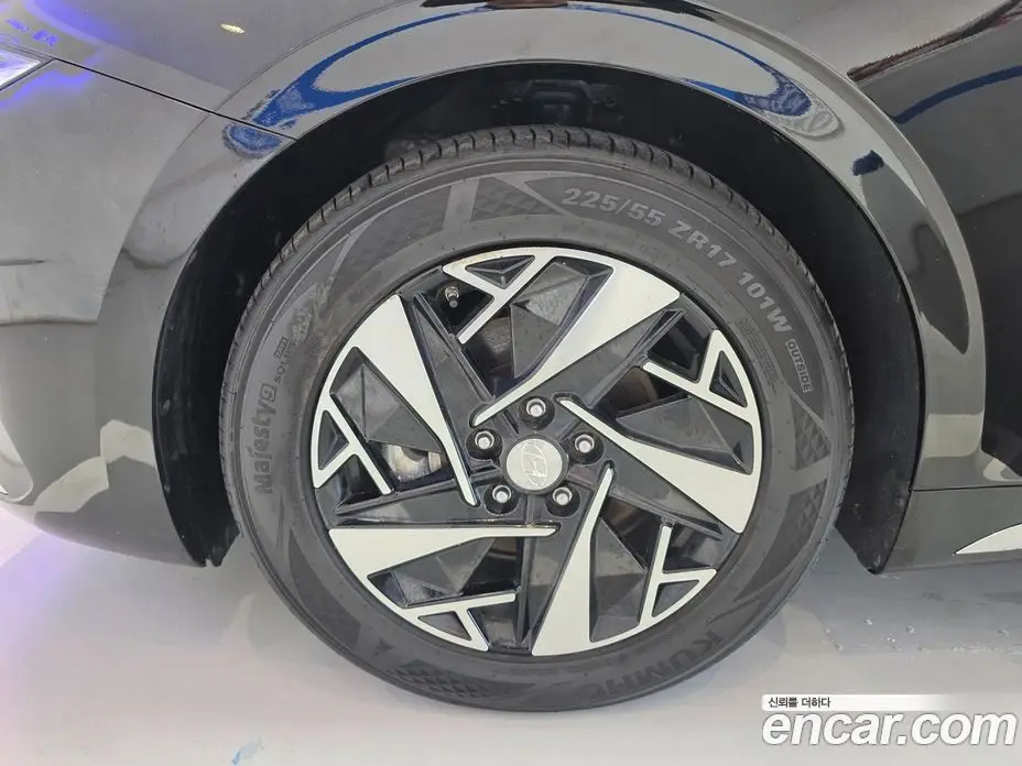Hyundai Grandeur 2022 2.4 автомат (гидро), фото 5
