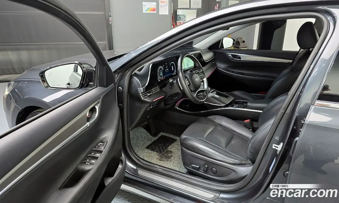 Hyundai Grandeur 2022 2.5 автомат (гидро), фото 13
