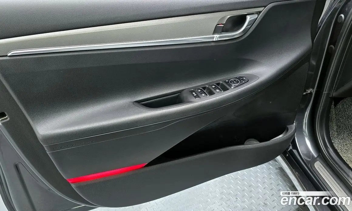 Hyundai Grandeur 2022 2.5 автомат (гидро), фото 14