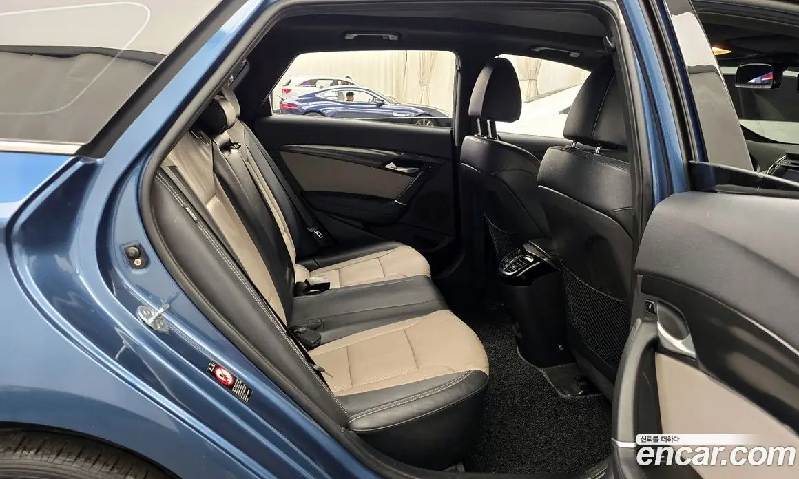 Hyundai i40 2015 1.7 автомат (гидро), фото 12