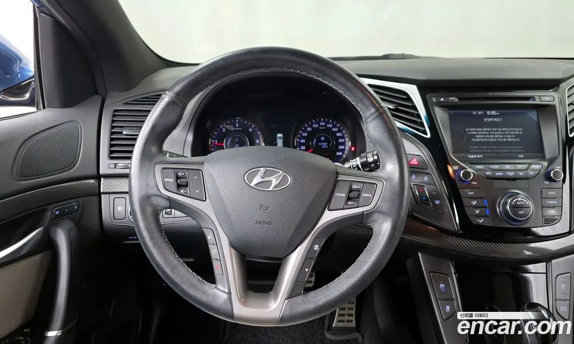 Hyundai i40 2015 1.7 автомат (гидро), фото 13