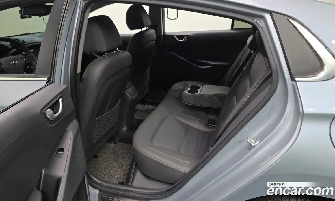 Hyundai Ioniq 2017 автомат (гидро), фото 11