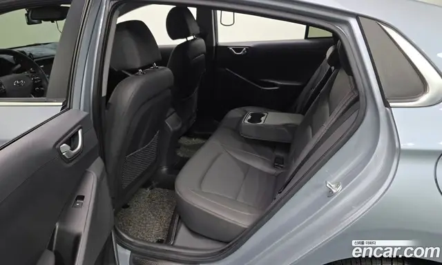 Hyundai Ioniq 2017 автомат (гидро), миниатюра 11