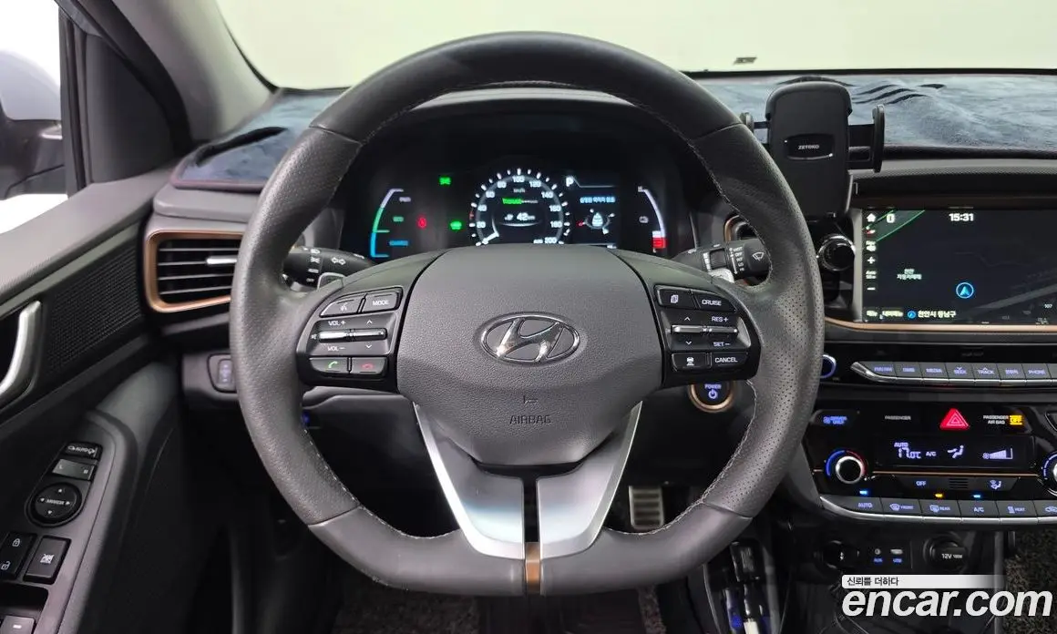Hyundai Ioniq 2017 автомат (гидро), фото 13