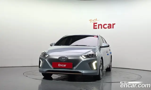 Hyundai Ioniq 2017 автомат (гидро), миниатюра 3