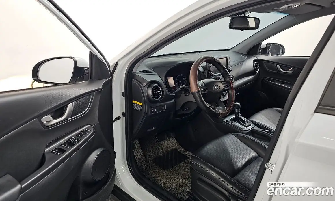 Hyundai Kona 2018 1.6 автомат (гидро), фото 13