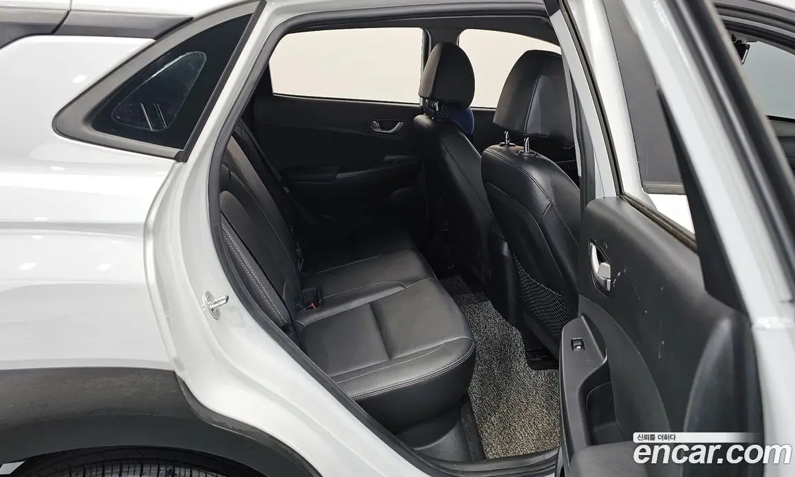 Hyundai Kona 2018 1.6 автомат (гидро), фото 17