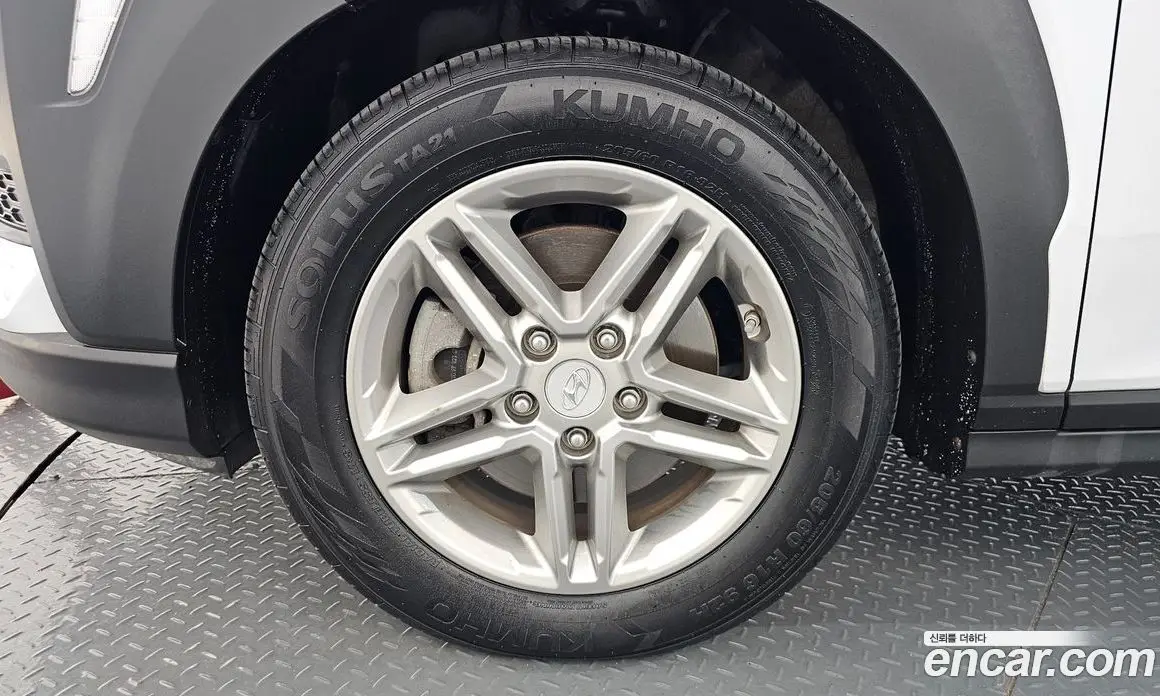 Hyundai Kona 2018 1.6 автомат (гидро), фото 5