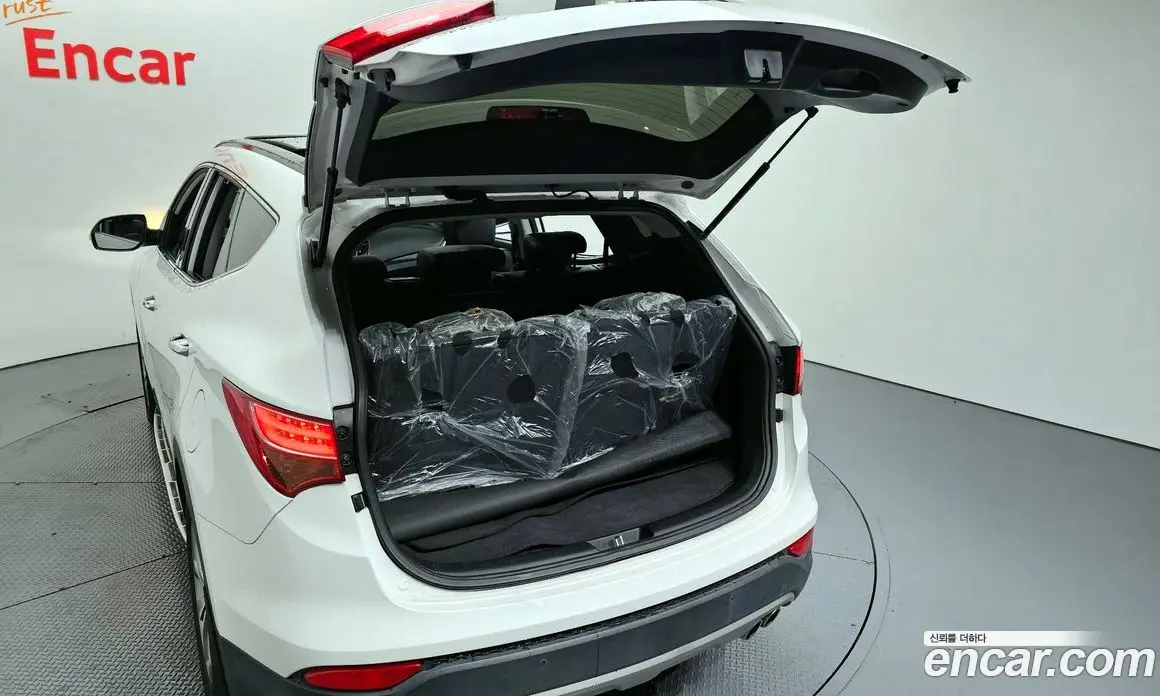 Hyundai Santa Fe 2014 2.2 автомат (гидро), фото 20 Hyundai Santa Fe 2014 2.2 автомат (гидро), фото 20