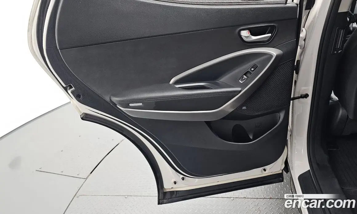 Hyundai Santa Fe 2016 2.0 автомат (гидро), фото 15