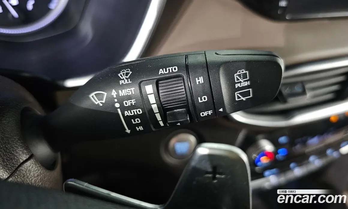 Hyundai Santa Fe 2018 2.0 автомат (гидро), фото 16