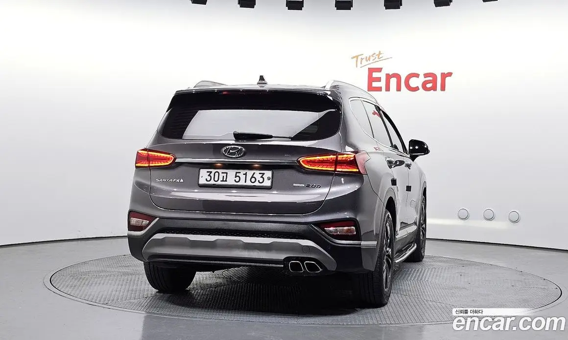 Hyundai Santa Fe 2018 2.0 автомат (гидро), фото 4