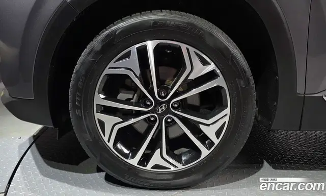 Hyundai Santa Fe 2018 2.0 автомат (гидро), миниатюра 5 Hyundai Santa Fe 2018 2.0 автомат (гидро), миниатюра 5