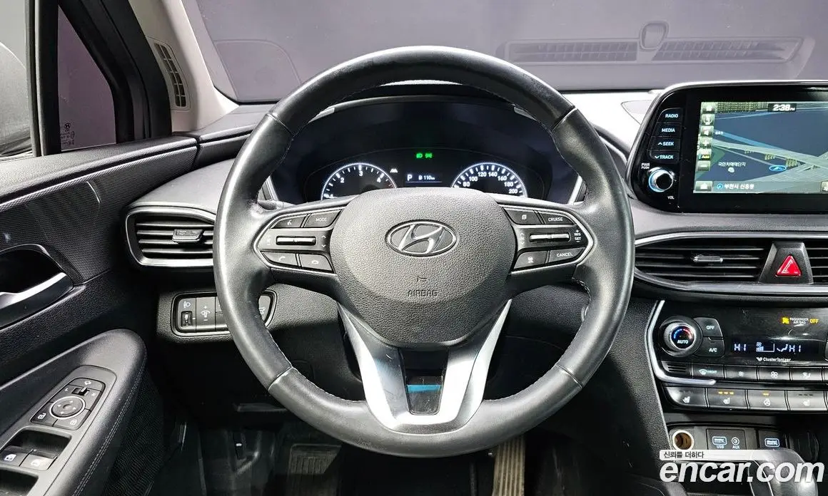 Hyundai Santa Fe 2018 2.0 автомат (гидро), фото 13