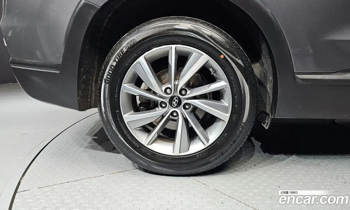 Hyundai Santa Fe 2018 2.0 автомат (гидро), фото 5