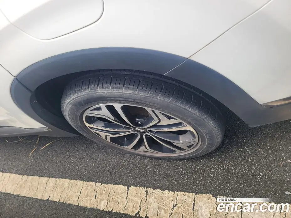 Hyundai Santa Fe 2018 2.0 автомат (гидро), фото 5 Hyundai Santa Fe 2018 2.0 автомат (гидро), фото 5