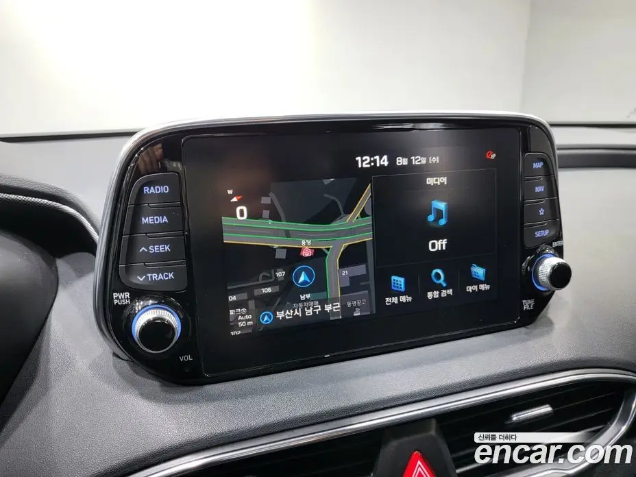 Hyundai Santa Fe 2019 2.0 автомат (гидро), фото 12